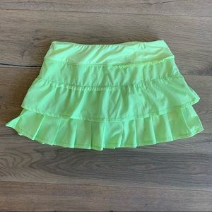 LAYER 8 Neon Green/Yellow Athletic Skirt - Golf Tennis Running